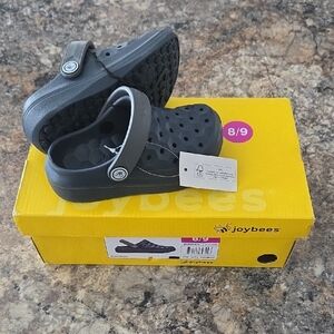 Joybees Size 8/9 Navy NEW Water Shoes Clogs